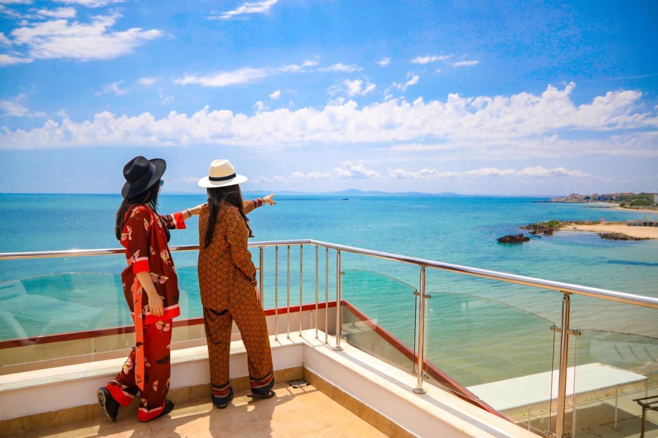 Petrov Family Hotel Nesebar Buitenkant foto