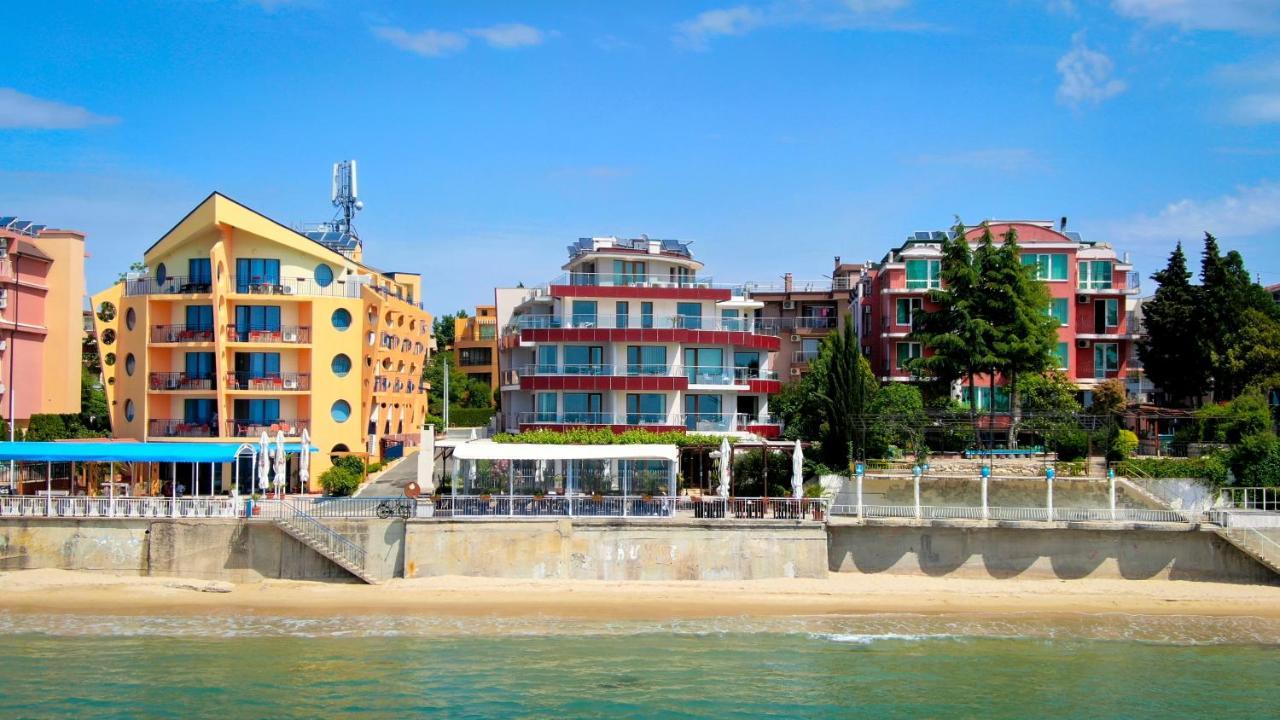 Petrov Family Hotel Nesebar Buitenkant foto