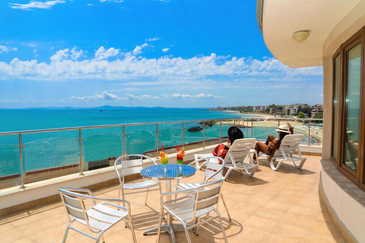 Petrov Family Hotel Nesebar Buitenkant foto
